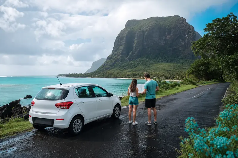 Circuit touristique à l’île Maurice près du Morne Brabant et du lagon