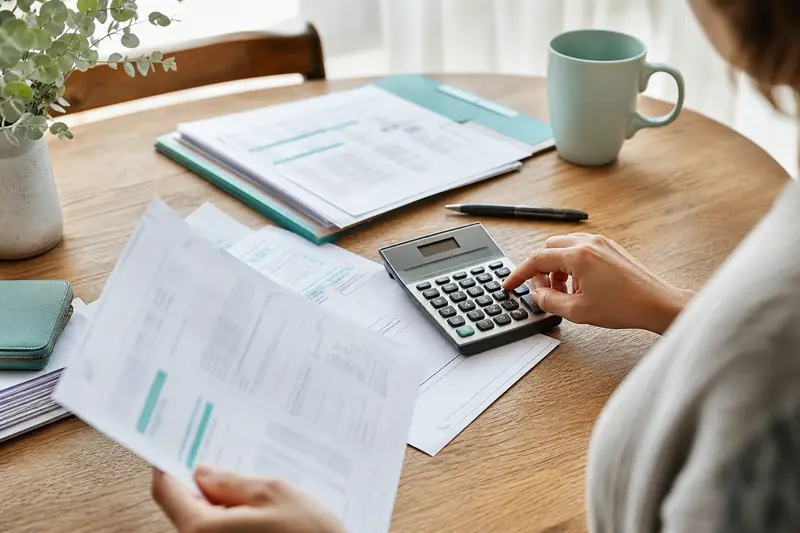 Calculatrice, avis fiscal et documents familiaux pour calculer le quotient familial