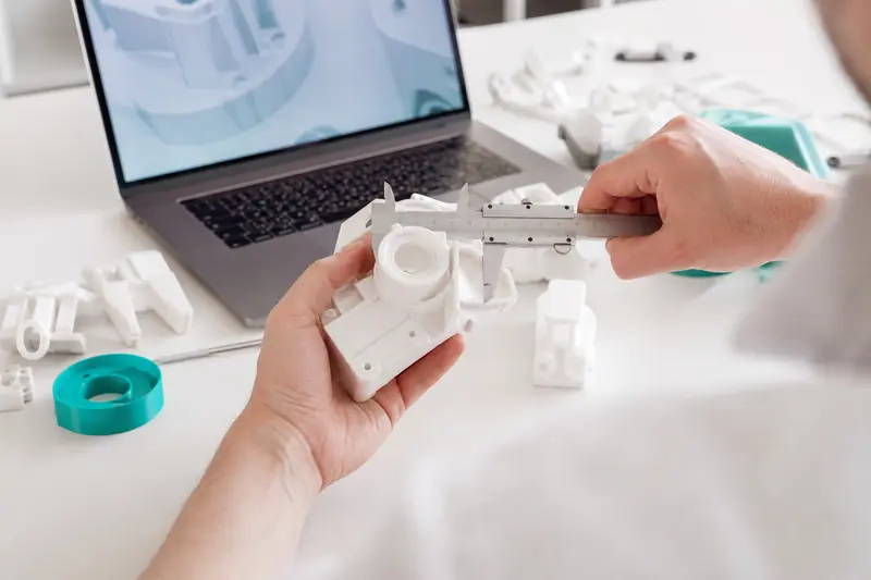 Pièce d’impression 3D contrôlée au pied à coulisse avant commande en ligne